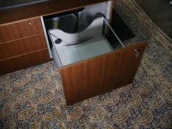 Keypiece Communication Desk Nussbaum Höhenverstellbar Mit Leder Ein- Und Auflagen