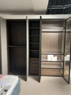 Kleiderschrank Night Collection 2022 Front Lack 331 Visone Matt Korpus 72 Noce Mit Beleuchtung