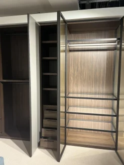 Kleiderschrank Night Collection 2022 Front Lack 331 Visone Matt Korpus 72 Noce Mit Beleuchtung