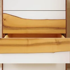 Kommode Farn Mit Baumkante Korpus Massiv Nussbaum Glasfront Optiwhite RAL 9010 Matt