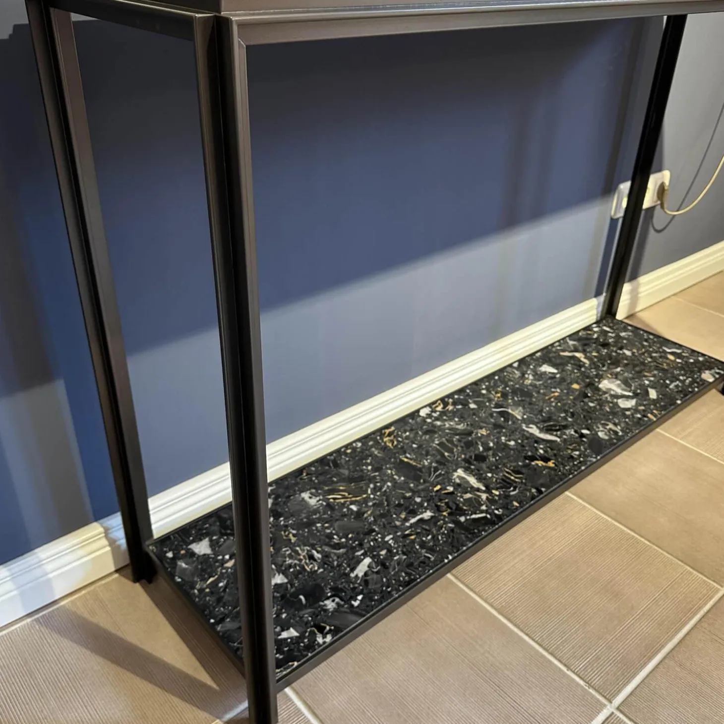 Konsole Hudson Platten Marmor Terrazzo Porto Schwarz Untergestell Bronze Matt