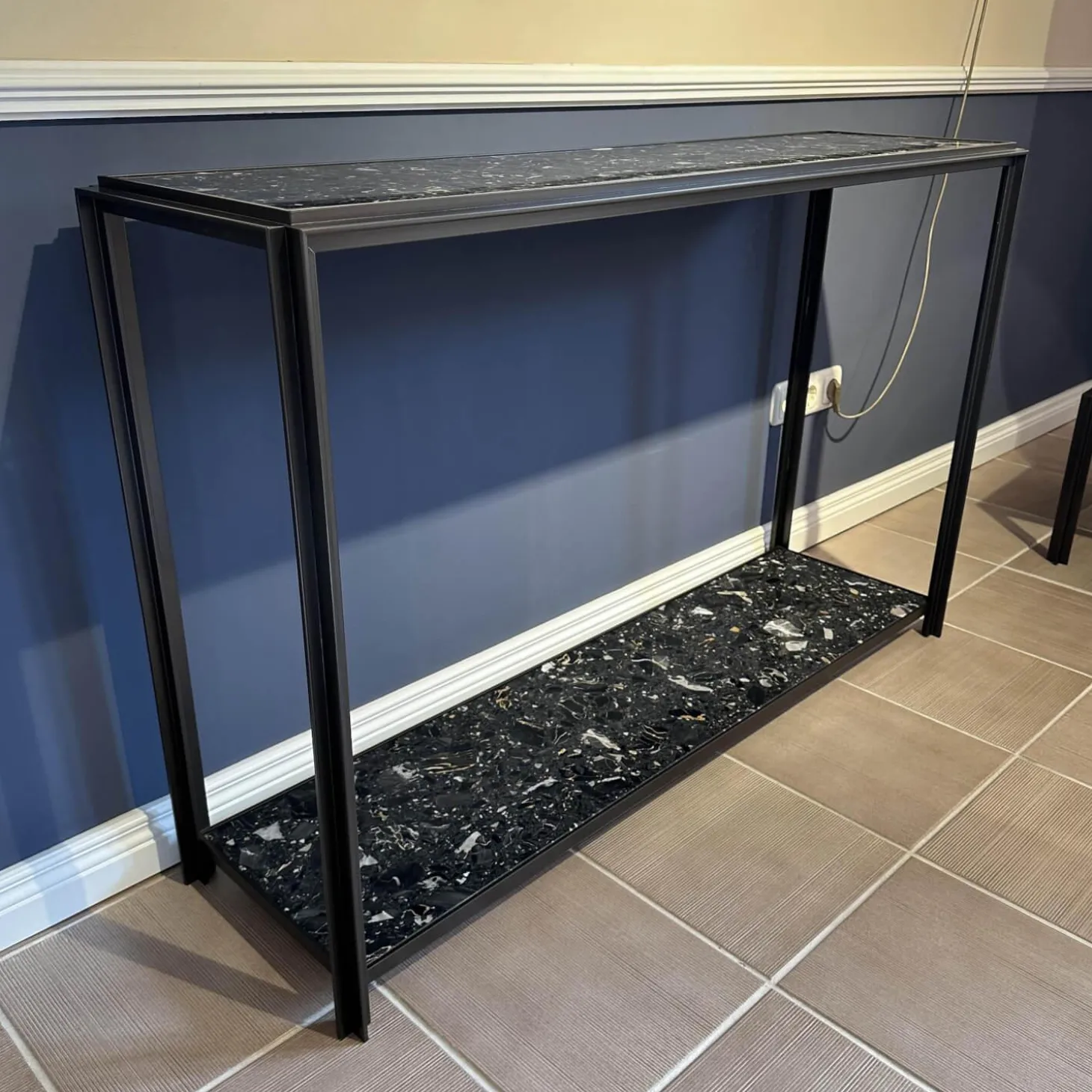 Konsole Hudson Platten Marmor Terrazzo Porto Schwarz Untergestell Bronze Matt