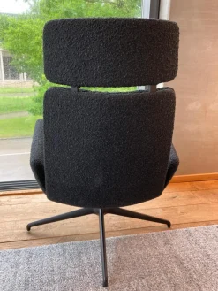 Lounge Sessel Arva Stoff Ascot Schwarz 2407 Sternfuß Struktur Schwarz Mit Wippmechanismus Inklusive Hocker