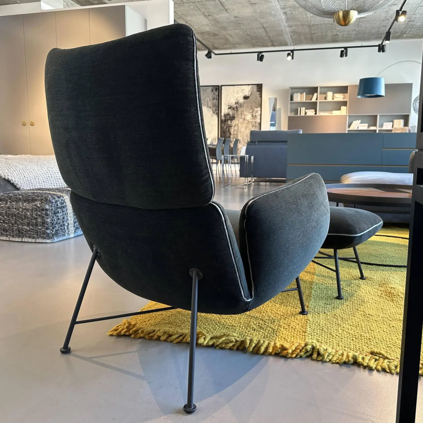 Loungesessel Jalis Niedrig Stoff 8144 Braun Grün Drahtgestell F01 Feinstruktur Schwarz Mit Hocker