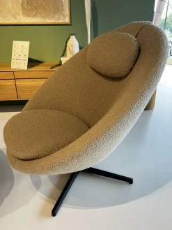 Loungesessel Pace Stoff Textil Light Brown Scent Beige Gestell Aluminium Retour Swivel Schwarz Inklusive Hocker