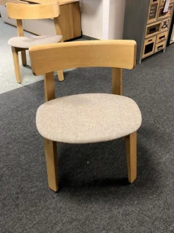 Lounge-Stuhl Nora Eiche Massiv Weiß Geölt Stoff Main Line Flax Archway