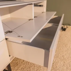 Lowboard mit Wandpaneelen WK 418 Zola Platte Glas Lackiert 407 Front Glattlack Steingrau Kufe Schwarz