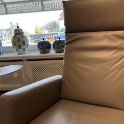 Motorsessel Charly Bezug Leder Normandie Taupe Grau Sternfuß Bronze Matt Mit Aufsthehhilfe Und Motorischer Verstellung