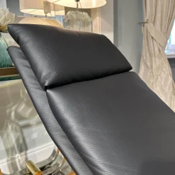 Motorsessel Charly Bezug Leder Normandie Schwarz Sternfuß Chrom Glänzend Mit Aufsthehhilfe Und Motorischer Verstellung