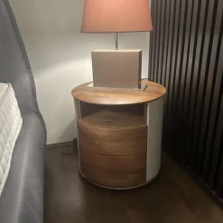 Nachtschrank S100 Korpus Leder Taupe Beige Front Und Schubladen Nussbaum