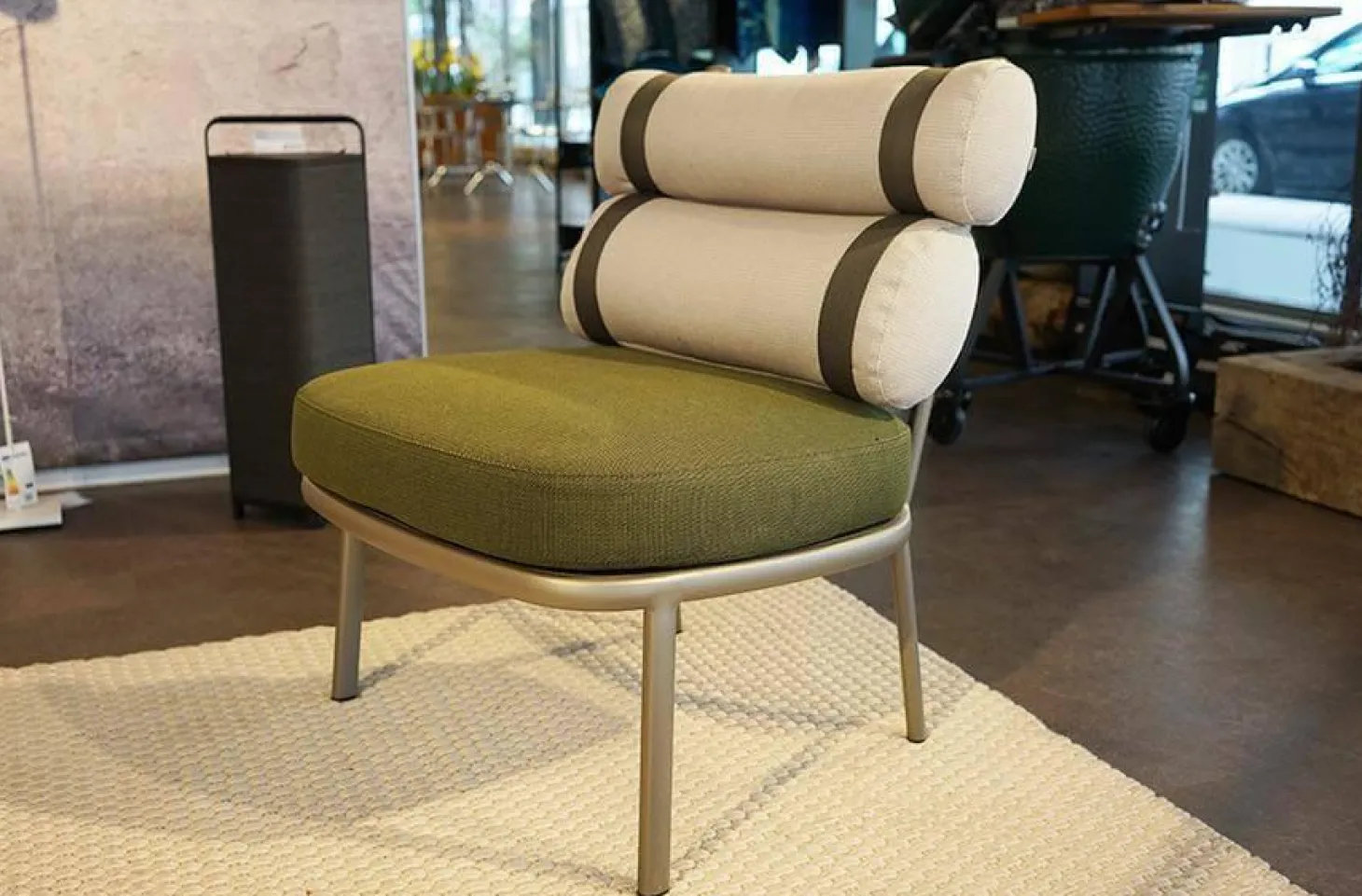 Outdoor Clubsessel Roll Bezug Sitzkissen Stoff Dedar Lam 288 Grün Gestell Aluminium Galena 105