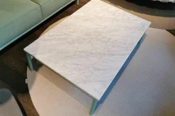 Outdoor Couchtisch LC10 Marmor Carrara Gestell Stahl Grün Texturiert