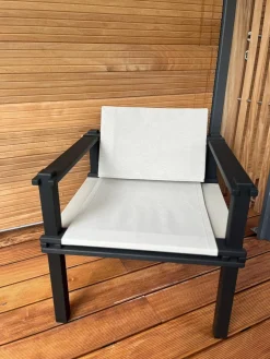 Outdoorsessel Farmer Bezug Stoff Weiß Grau Massivholzgestell Schwarz Geölt