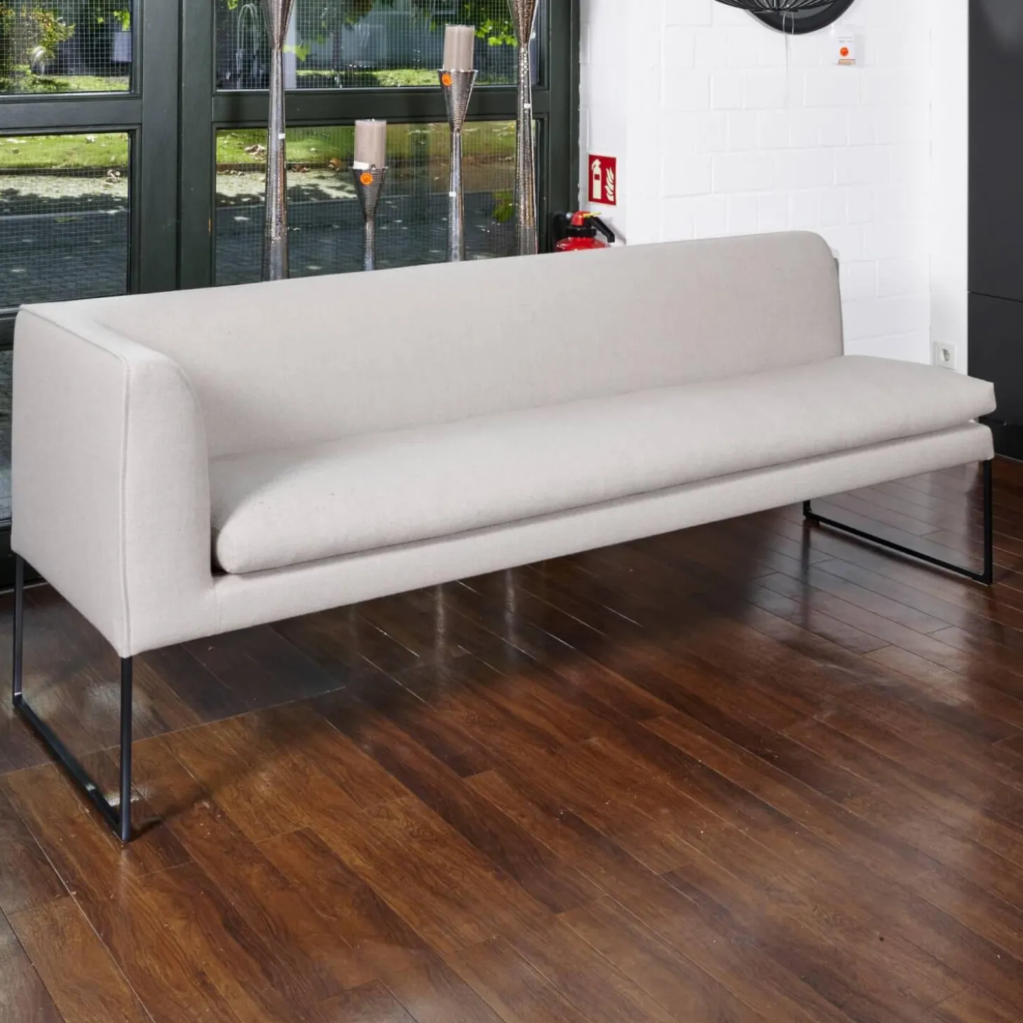 Polsterbank Mell Mit Kissen Stoff 9717 Kiesel Metallgestell Pulver Schwarz