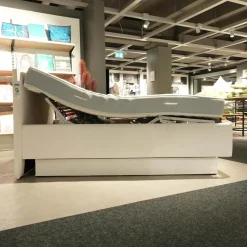 Polsterbett Composium 800 Stoff 06150 Weiß Creme Inklusive Matratze Und Vollautomatic