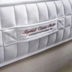 Polsterbett Kate Stoff Hot Madison 072 Beige Creme Füße Chrom mit Matratzen