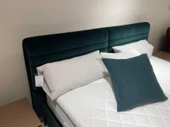 Polsterbett Pad Stoff Harald 2 982 Dunkelgrün Rücken Echt Metallfuß NY Schwarz Ohne Matratzen Ohne Lattenrost