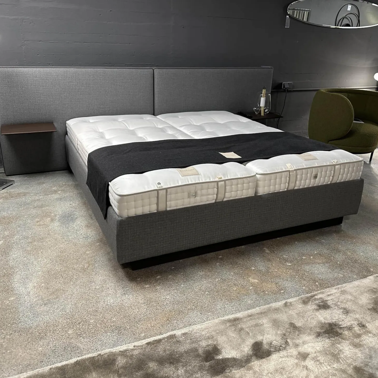 Polsterbett Paio Stoff Mirage Graublau Mit Matratzen Und Motorischer Verstellung