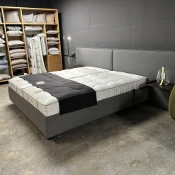 Polsterbett Paio Stoff Mirage Graublau Mit Matratzen Und Motorischer Verstellung