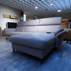 Polstergarnitur 4055 Bezug 60 Credo Granit Aluminiumfuß Schwarz F2 Mit WallAway-Funktion