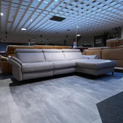 Polstergarnitur 4055 Bezug 60 Credo Granit Aluminiumfuß Schwarz F2 Mit WallAway-Funktion