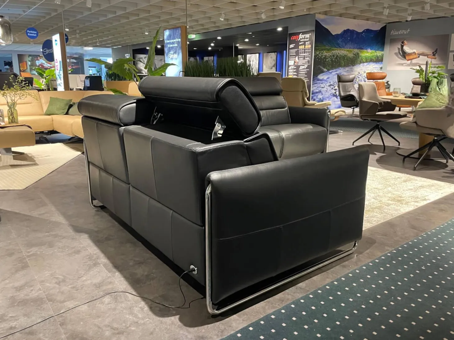 Polstergarnitur Emily V2 R Leder Cori 19 Black Schwarz Kufen Verchromt