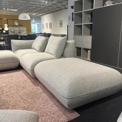 Polstergarnitur Jalis Stoff 8300 Lichtgrau Grau Nahtband 5091 Mittelgrau Grau Inklusive Hocker