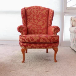 Polstergruppe Clara 334 Stoff Rot Beige Gold Füße Kirschbaum Lackiert