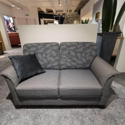 Polstergruppe Lux Medico 840 Bezug Korpus Stoff 165 30 Grau Rückenkissen 164 30 Grau Holzfuß Buche Wengefarbig Inklusive Sofakissen