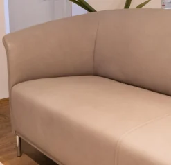 Polstergruppe Navarro Anilin-Dickleder Füße Metallbügel Nickel Satiniert