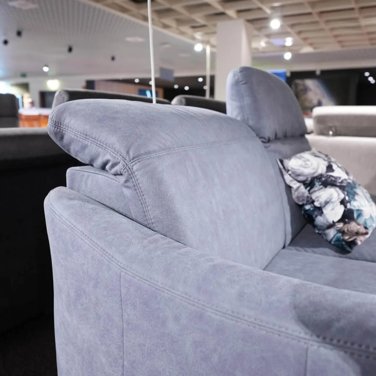 Polstergruppe Prato Leder 877 02 Grau Blau Fuß F912 Eiche Bianco Inklusive Kissen