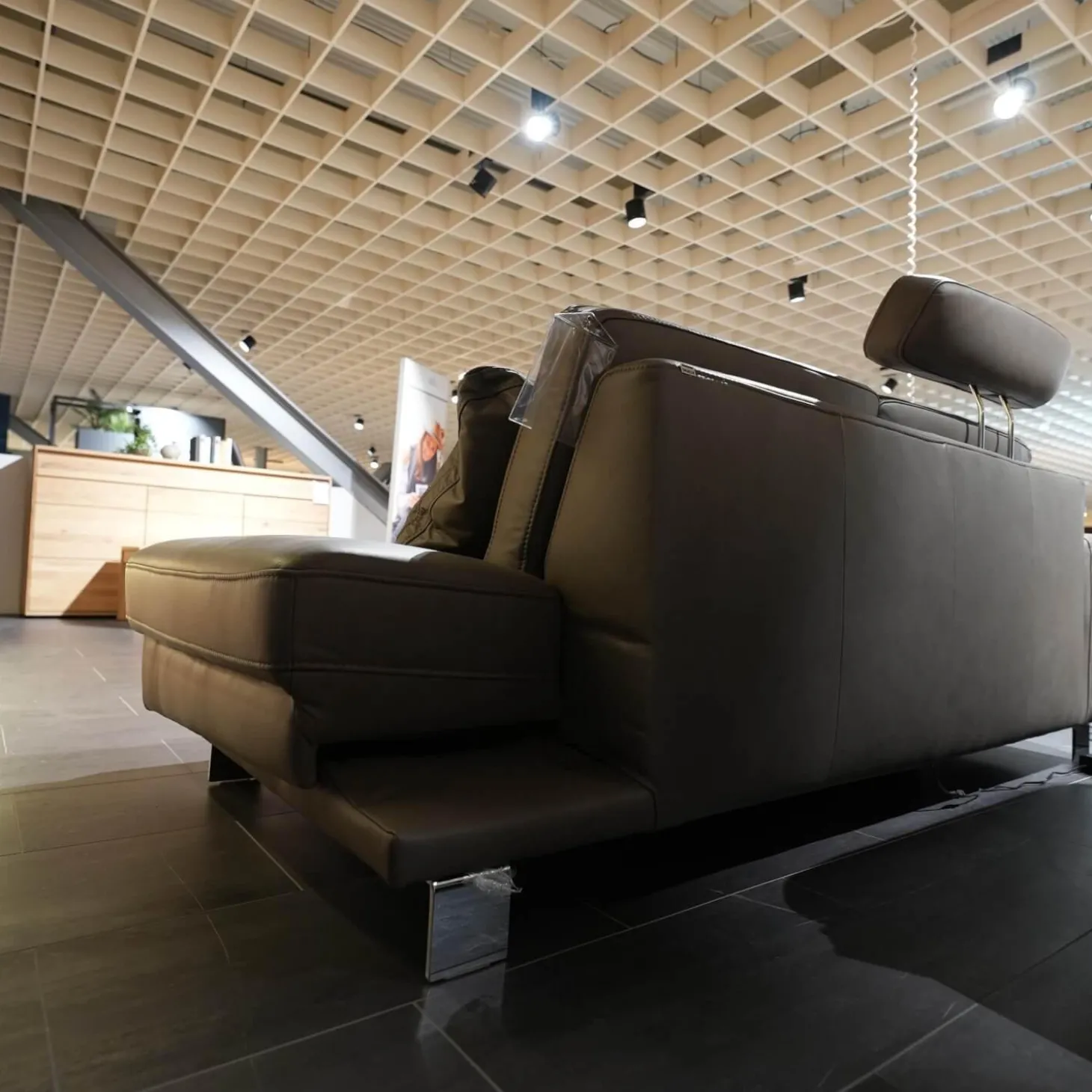 Polstergruppe VS HU1064 Leder F2 Bezug 58 Vivre Greystone Grau Füße Metall ChromInklusive Kissen