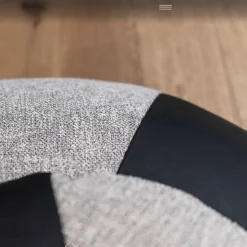 Pouf Echinoidea in Leder Stoffkombination Grau Schwarz