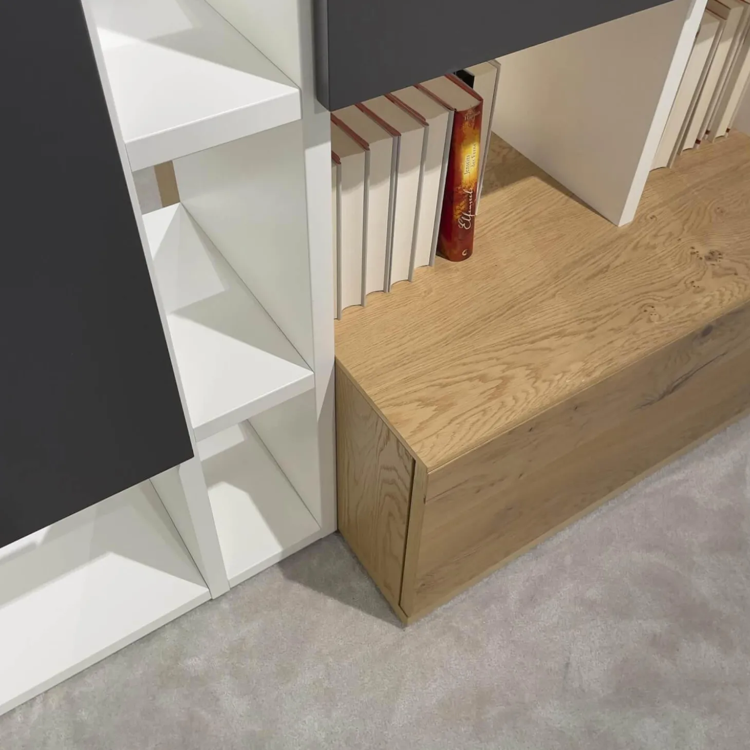 Raumteiler SE7000 Lack Weiß Front Balkeneiche Natur Korpus Wildeiche