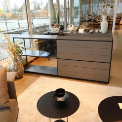 Raumteiler Tado Lack M10 Schwarz Eloxiert O20 Mit Klappe Und Schubkasten Und Fachböden