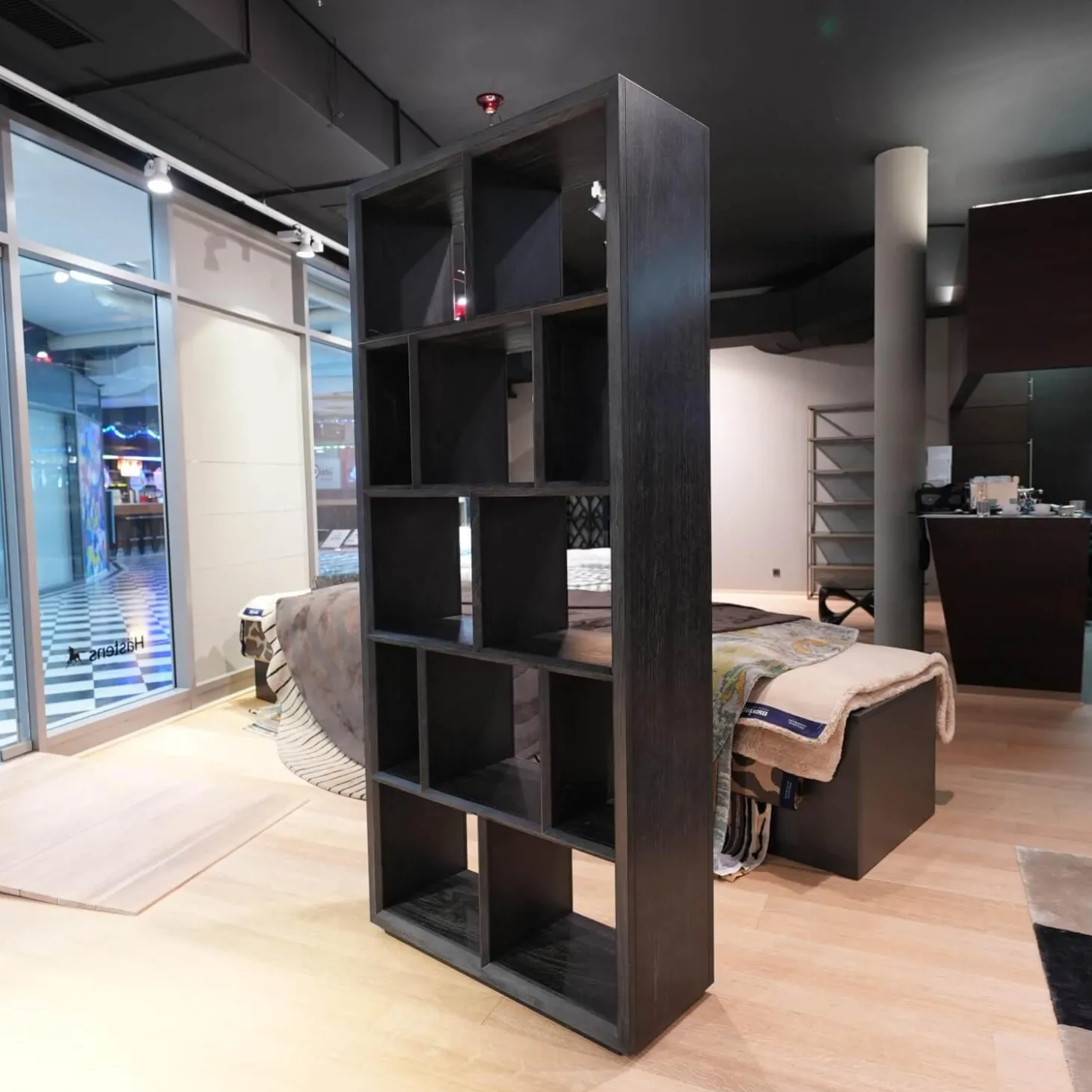 Regal Marguesa Eichenfurnier Holzkohle Schwarz