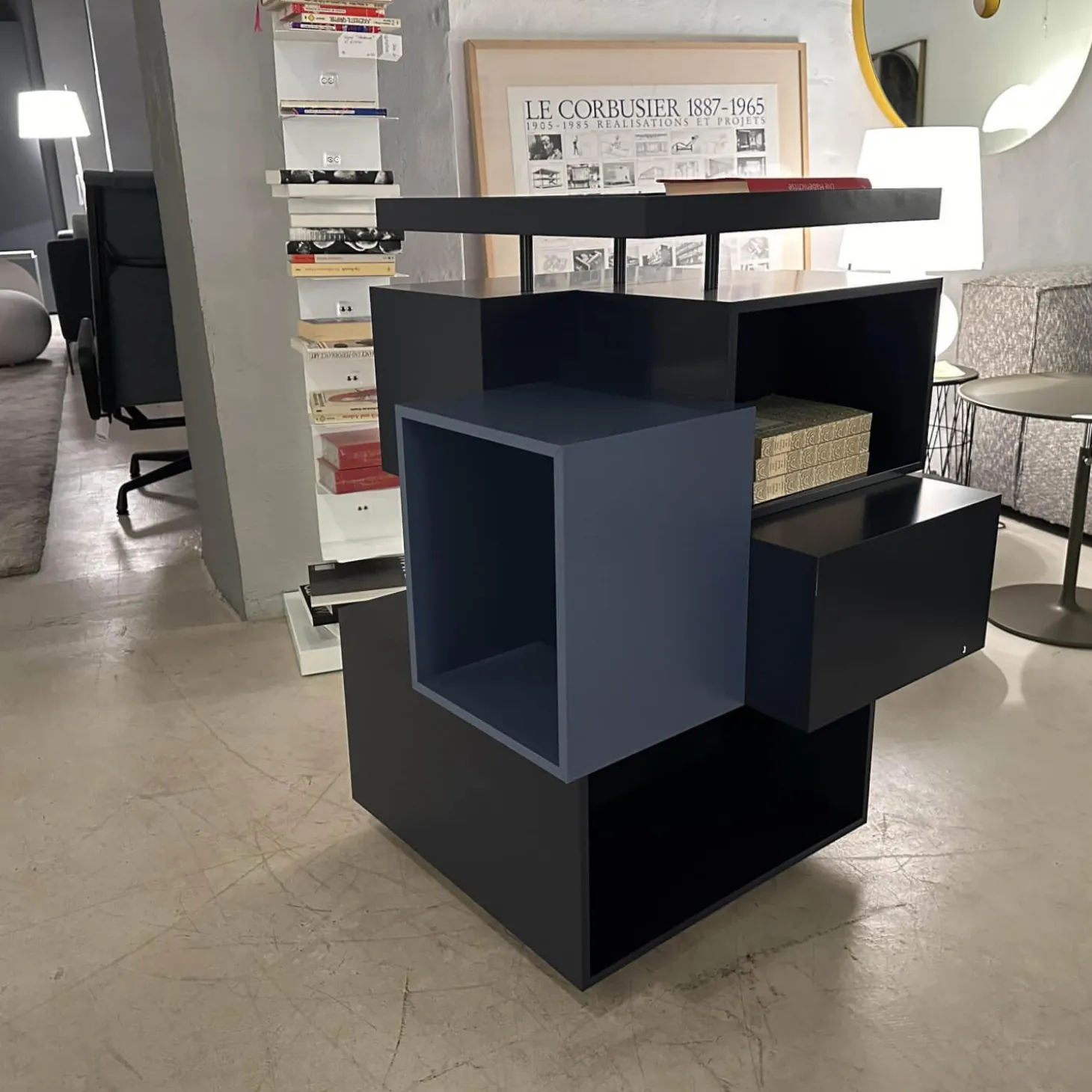 Regal Stack Holz Verschiedene Blautöne