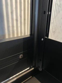 Regal Wallunit R.I.G. Composition Melamin Metall Schwarz