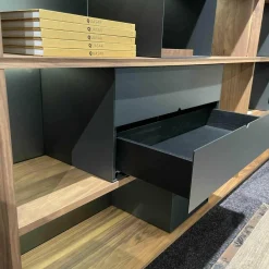 Regalkombination Pares in Nussbaum 130 Rückwand Glas deepgrex Metallboxen anthr. inkl Beleuchtung