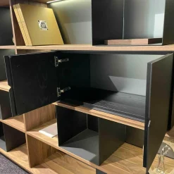 Regalkombination Pares in Nussbaum 130 Rückwand Glas deepgrex Metallboxen anthr. inkl Beleuchtung