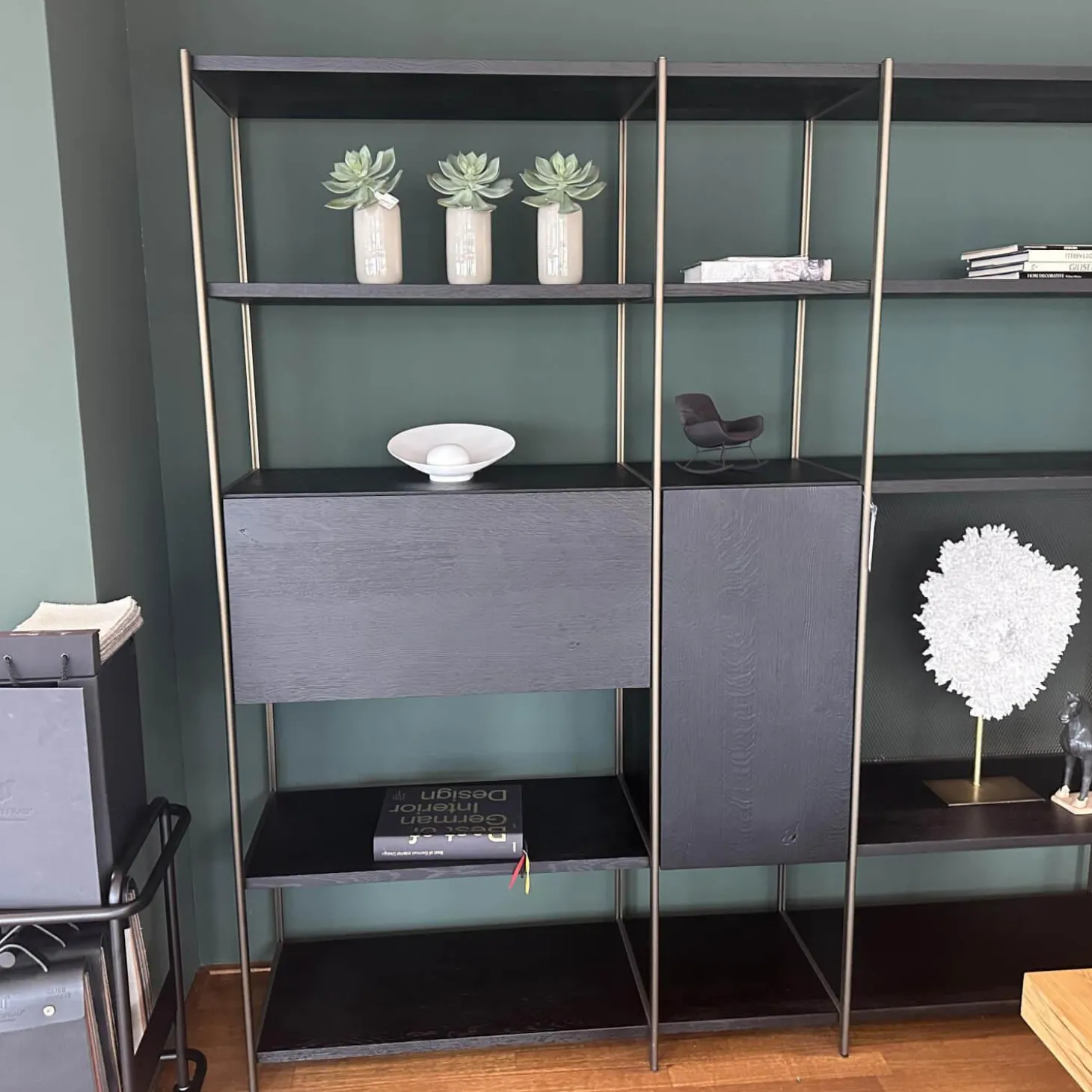 Regalsystem BC 06 Room 68 Eiche Schwarz Gebeizt Und Lackiert Gestell Aluminium Eloxiert 33 Bronze