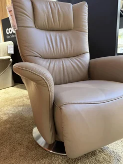 Relaxsessel 8006 Leder 24 Sand Beige Tellerfuß Aluminium Inklusive Manueller Rückenlehnen und Fußteilverstellung