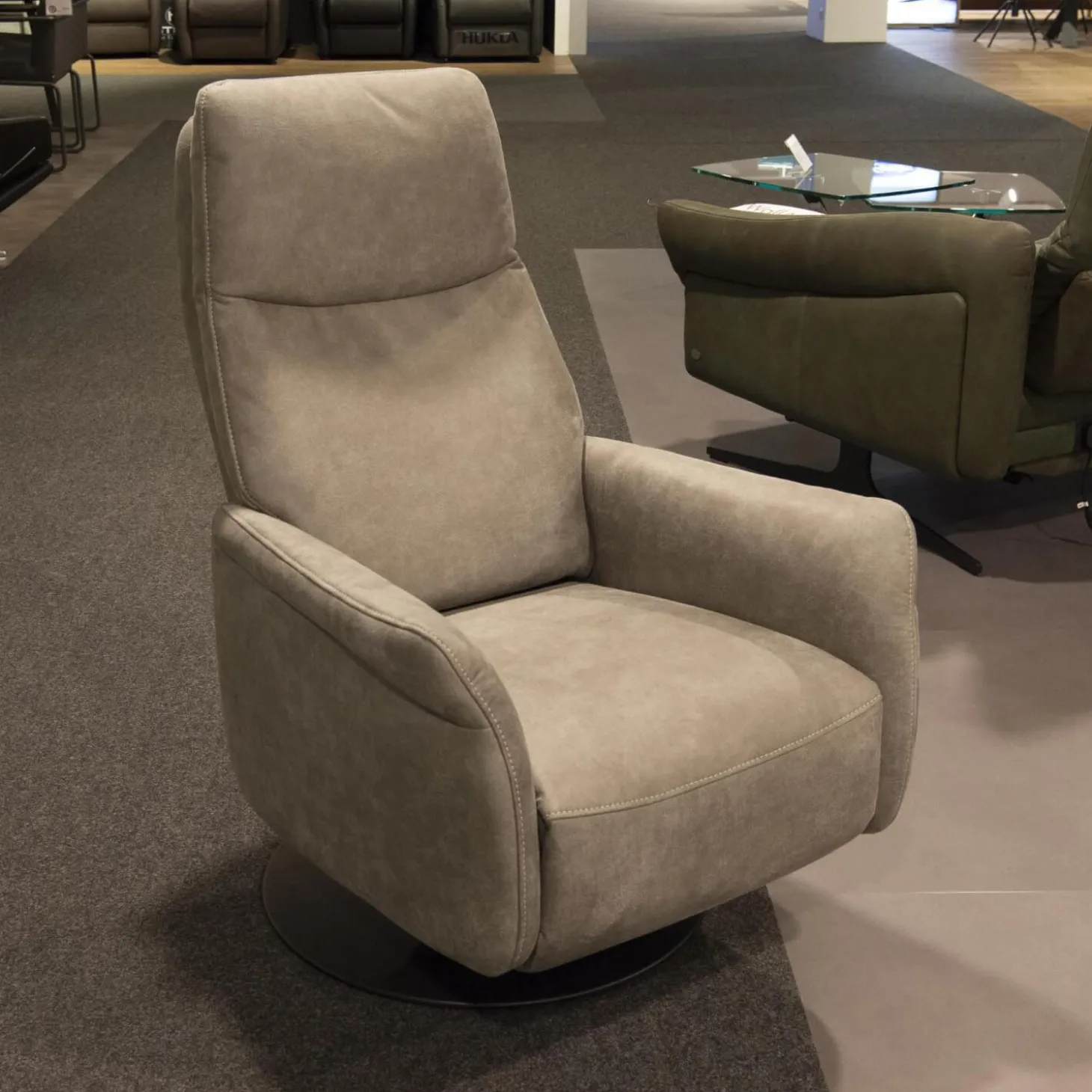 Relaxsessel 9061 Stoff K-Nevada Farbe Asche Drehgestell Anthrazit Kopf- Und Fußteil Verstellbar