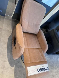 Relaxsessel 7568 Stoff Nougat Braun mit motorischer Verstellung