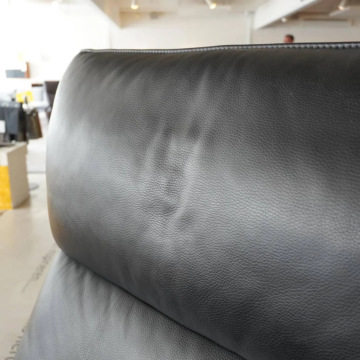 Relaxsessel Ceto Leder Schwarz Gestell Edelstahlring Und Schwarzes Leder Manuell Verstellbar