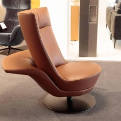 Relaxsessel FM-180 Pli Bezug Leder Living Whisky Braun Tellerfuß Metall Schwarzmatt Beschichtet