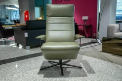 Relaxsessel Hardy Leder 24 Select 156 Olivgrün Gestell Schwarz Seidenmatt Beschichtet