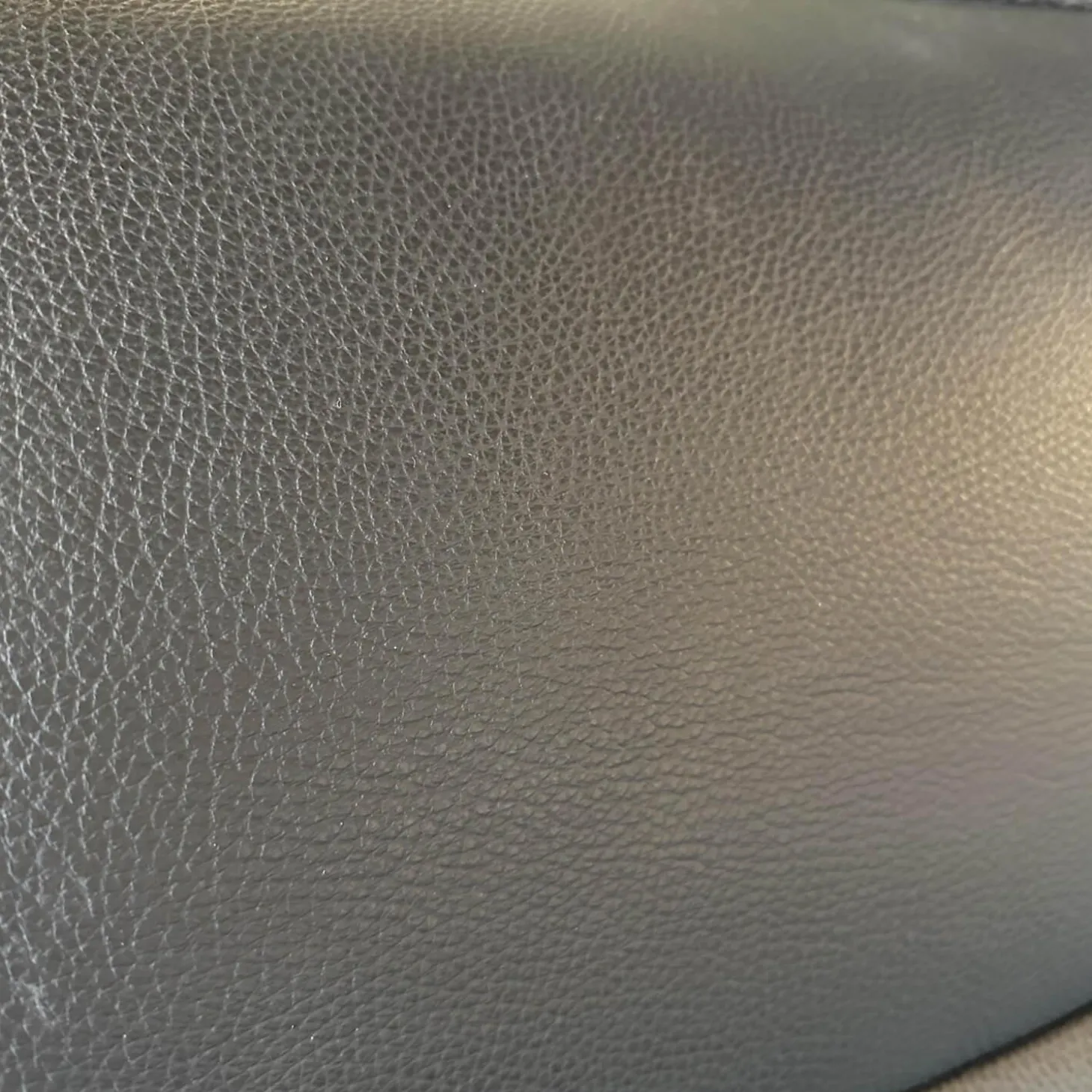 Relaxsessel Signa In Leder Runner Schwarz Mit 3-Motoren mit Akku Seperate Fußteil Rücken Und Kopf Verstellung