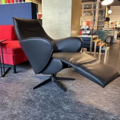 Relaxsessel Signa In Leder Runner Schwarz Mit 3-Motoren mit Akku Seperate Fußteil Rücken Und Kopf Verstellung