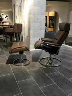 Relaxsessel Tokyo High Base Leder Paloma 88 Chestnut Braun Gestell Metall 40 Chrom Inklusive Hocker